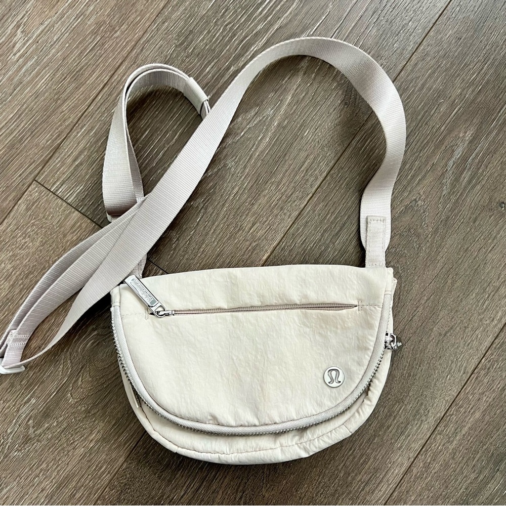 lululemon All Nigh Festival Bag Micro 2L Ivory & Silver Crossbody Bag